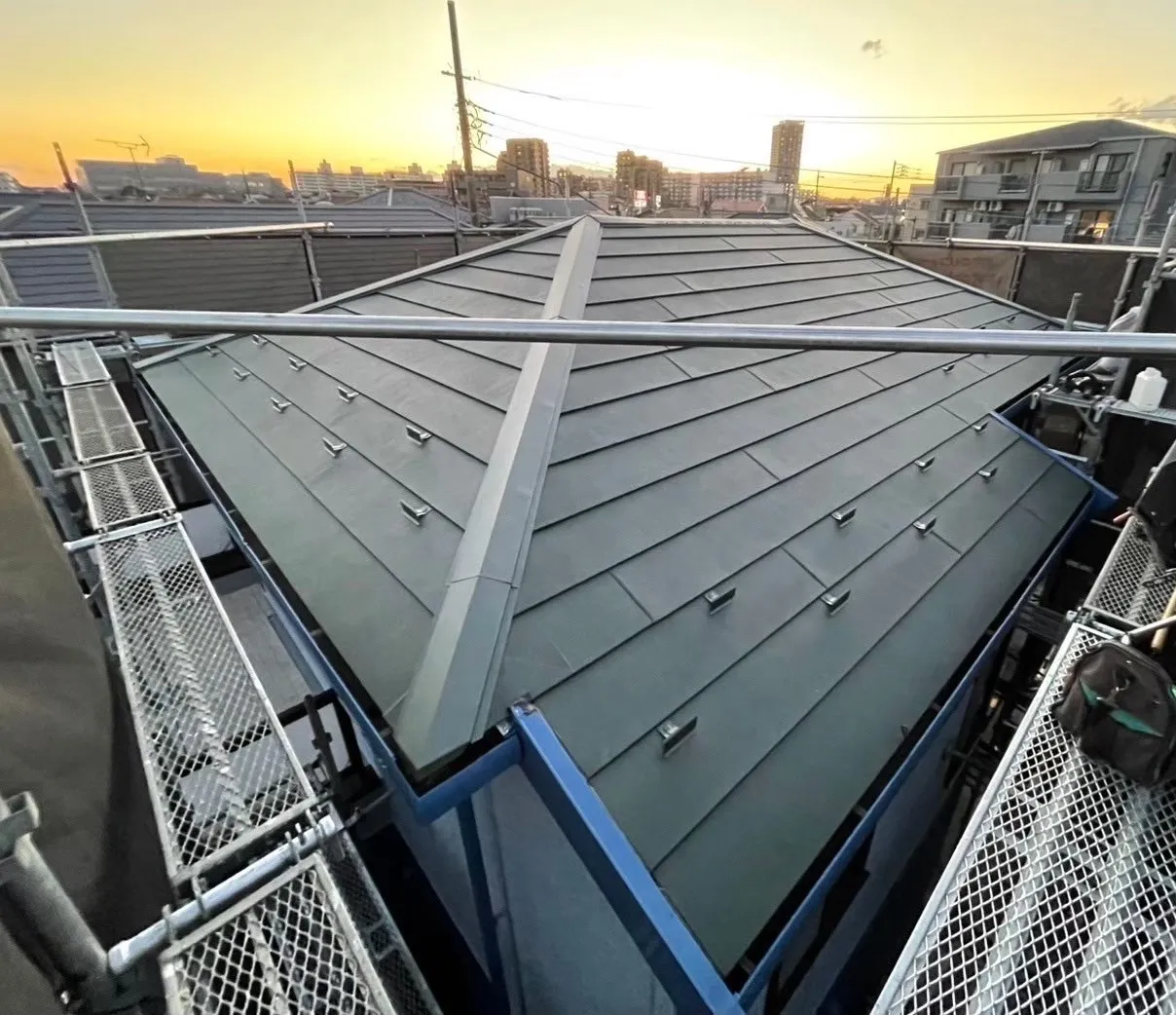 町田市S様邸  屋根カバー工法 外壁塗装